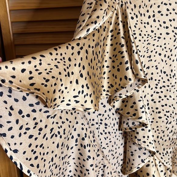 F21 cheetah silky skirt - Picture 2 of 4